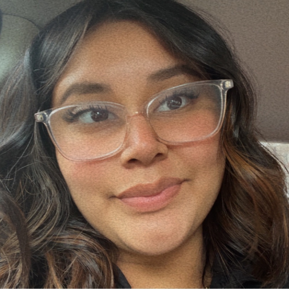 Meet your Posher, Hana